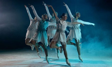 Halmstads Konstkningsklubb firar 50 r med magisk isshow