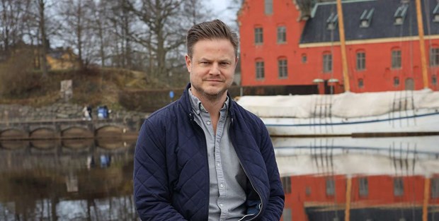 Han �r med och formar framtidens fotboll