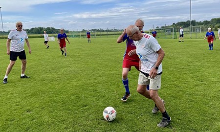 Trönninge bjöd in till gåfotbollsfest för 60-plussare